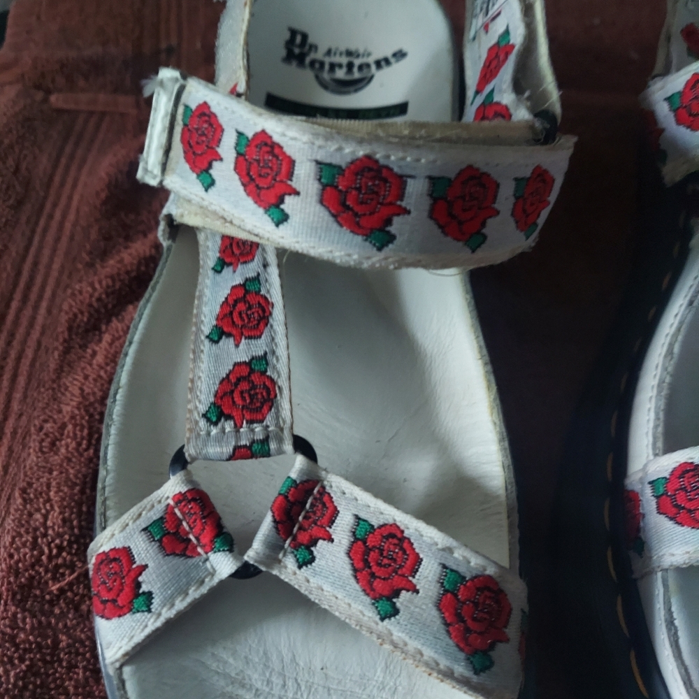 Doc Martens Aggy Rose Womens Sandals Size 9 - Picture 6 of 7